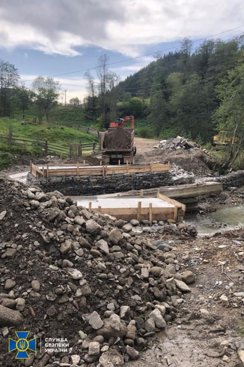 Привласнили понад мільйон гривень: на Буковині викрили схему розкрадання коштів, які призначені для ліквідації наслідків повені Привласнили понад мільйон гривень: на Буковині викрили схему розкрадання коштів, які призначені для ліквідації наслідків повені