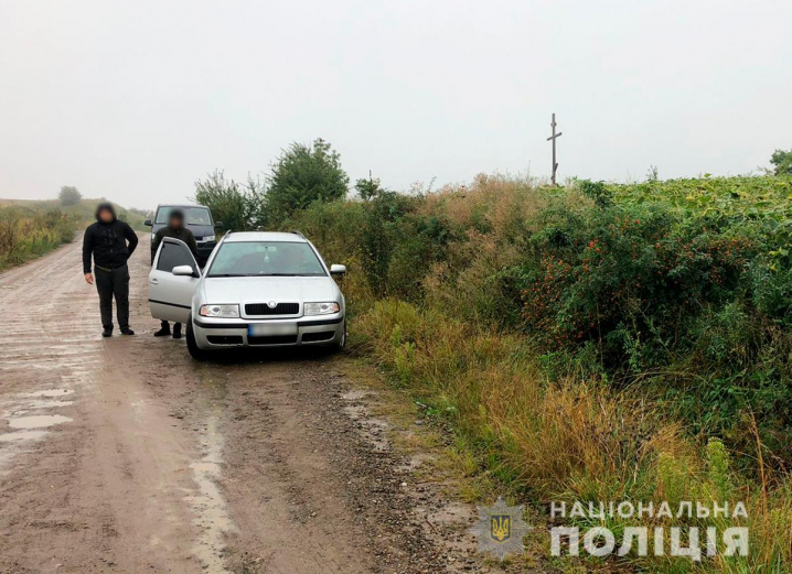 На Буковині взяли під варту черкасця, який допомагав нелегалам перетнути український кордон