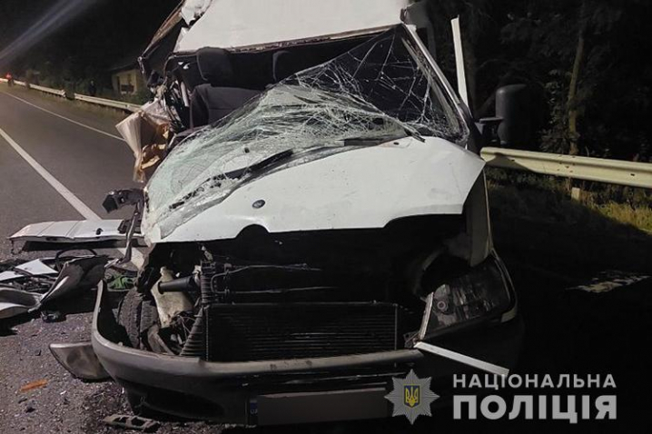 Вагітній дівчині відірвало руку: під Тернополем розбився бус, який віз пасажирів з Blablaсar