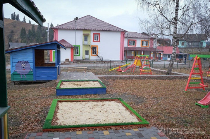 Добудували поверх та облаштували територію: у Селятині завершують реконструкцію дитячого садочка