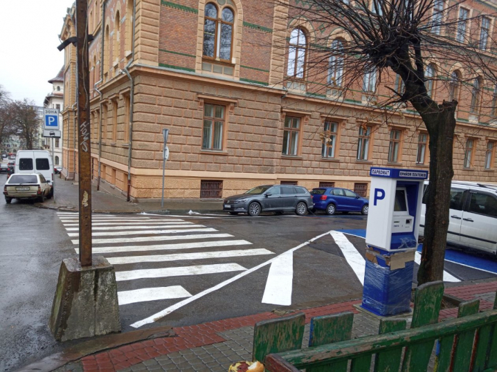 Після того як поліція оштрафувала заступника Клічука, міськрада нанесла нову дорожню розмітку
