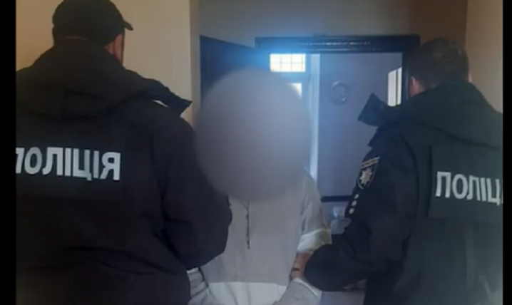 На Львівщині поліцейські затримали шахрайку, яка пограбувала пенсіонера на 80 тис. грн