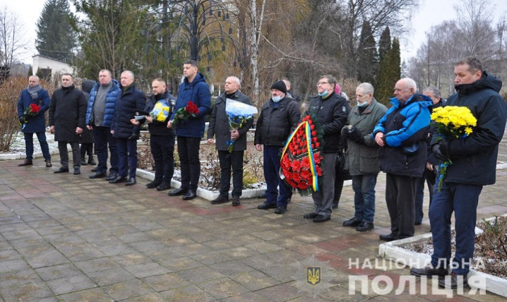 День вшанування учасників ліквідації наслідків аварії на ЧАЕС: у Чернівцях відзначили правоохоронців