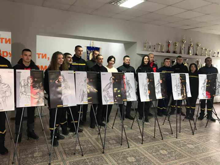 Історичні постаті та сучасні рятувальники: в ДСНС Буковини випустили незвичний календар 