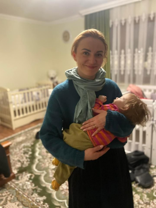 На Буковину евакуювали 75 діток з особливими потребами з Краматорського будинку дитини