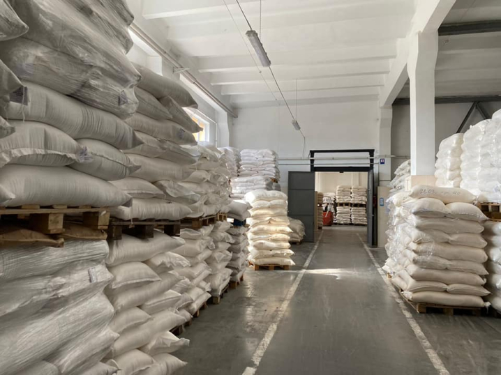 Сергій Осачук відвідав буковинські підприємства, які забезпечують запасом харчів 14 областей Сергій Осачук відвідав буковинські підприємства, які забезпечують запасом харчів 14 областей