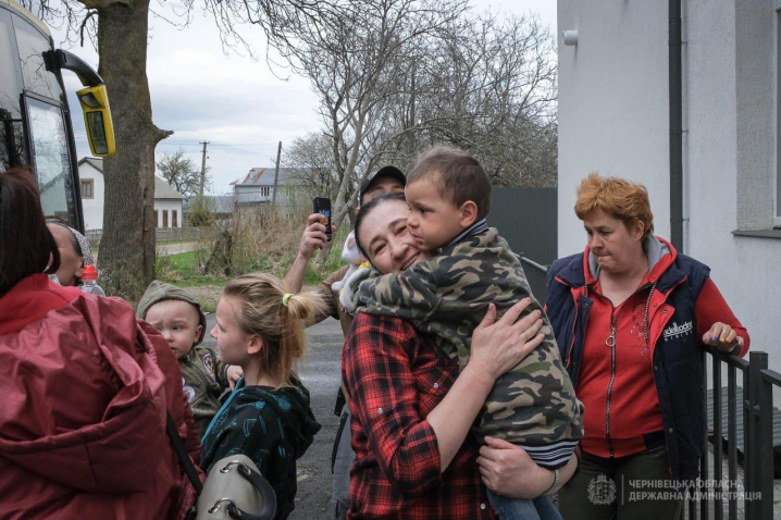Буковина прихистила 51 дитину з  Харкова (фото)