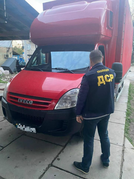 На Буковині викрито канал незаконного переправлення чоловіків за кордон: організатору повідомили про підозру
