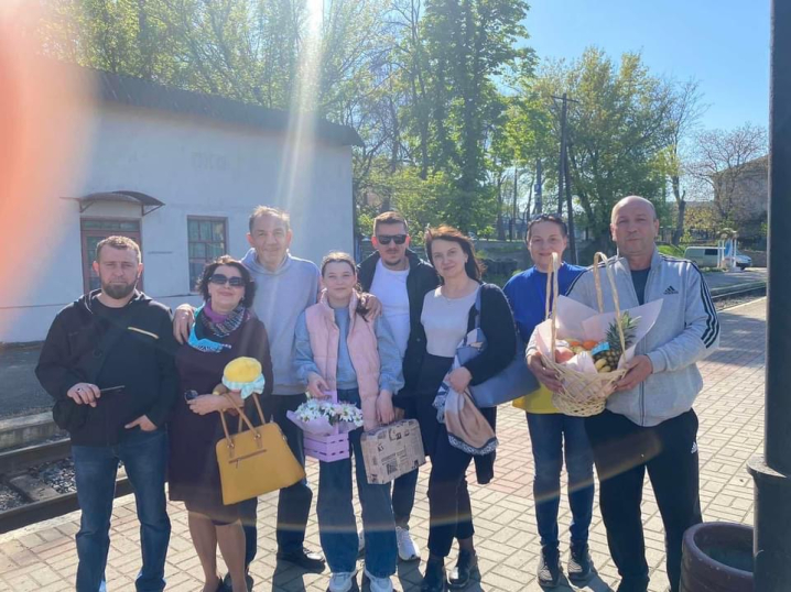 Кіра Обединська, яку росіяни примусово вивезли з Маріуполя, приїхала в Чернівці Кіра Обединська, яку росіяни примусово вивезли з Маріуполя, приїхала в Чернівці
