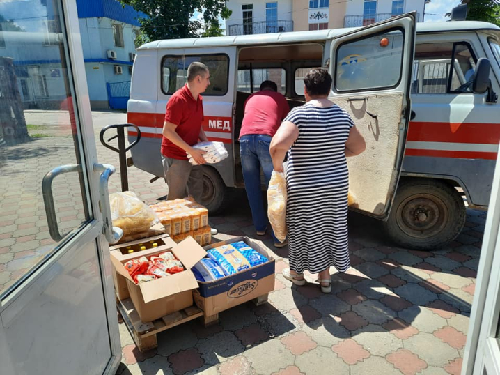 Волонтери Вижниччини передали гумдопомогу військовим у Запорізьку область