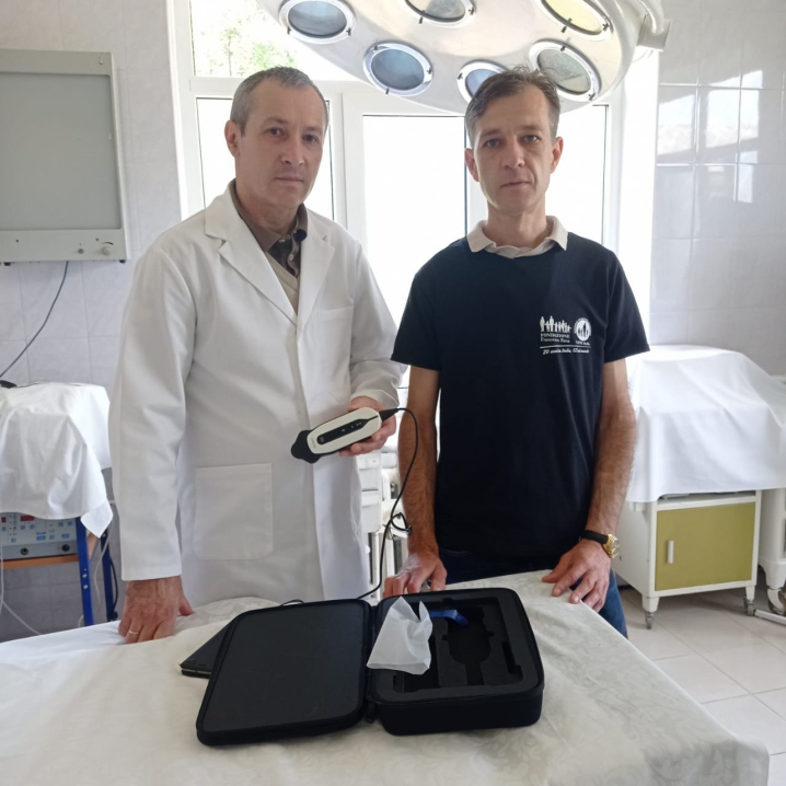 Хотинська лікарня отримала сучасний портативний ультразвуковий сканер