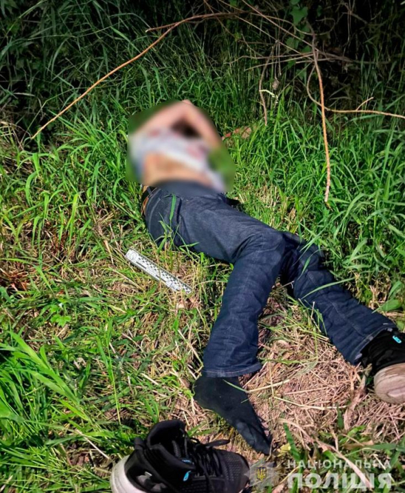 Знайдено тіло з ознаками насильницької смерті: поліція Буковини просить допомогти розпізнати чоловіка