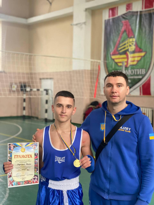 Дві пухлини у головному мозку: буковинців закликають допомогти юному спортсмену