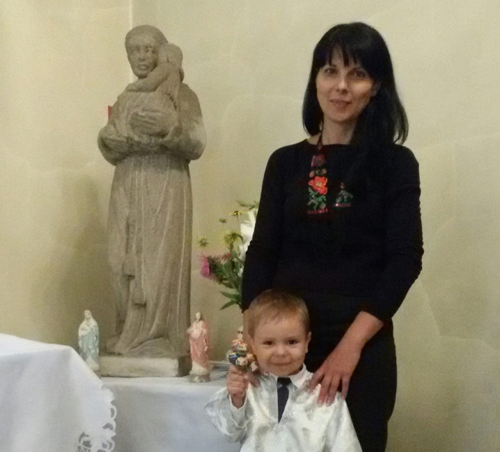 Сім'я отця Василя Гасинця потребує допомоги: у дружини Оксани виявили рак