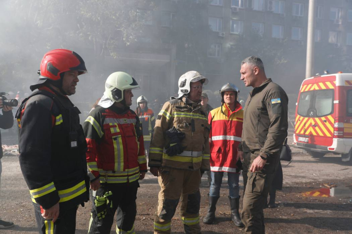 28 дронів-камікадзе летіли на Київ: пролунало п'ять вибухів