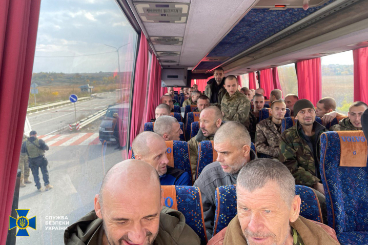 Із полону повернули ще 52-ох українських захисників