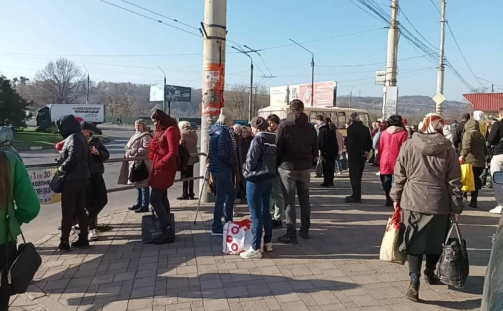 Під час тривоги тролейбуси не курсують: чернівчани масово спізнюються на роботу Під час тривоги тролейбуси не курсують: чернівчани масово спізнюються на роботу