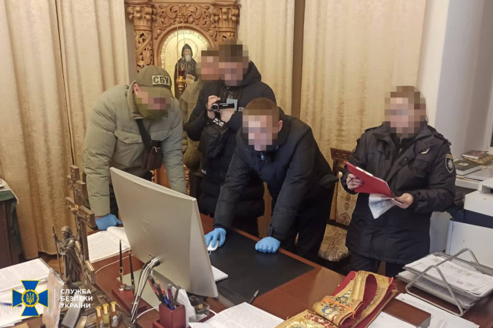 СБУ продовжує обшуки в УПЦ МП: знайдено пропаганду, яка заперечує існування України