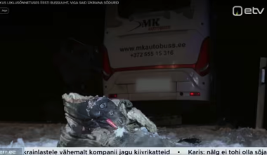 Автобус з українськими військовими розбився на кордоні Латвії та Естонії