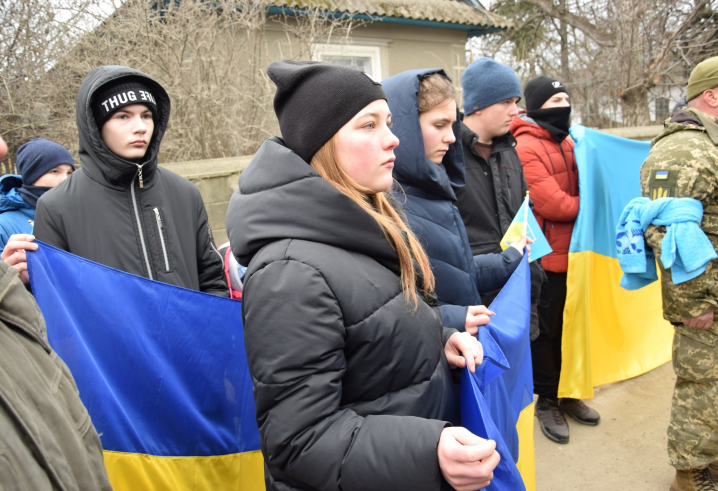 У Круглику на Буковині попрощалися із військовим Василем Дорошем