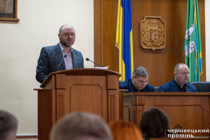 Сесія облради: сперечались про майбутнє УПЦ МП на Буковині (фоторепортаж)