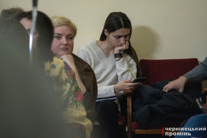 Сесія облради: сперечались про майбутнє УПЦ МП на Буковині (фоторепортаж)