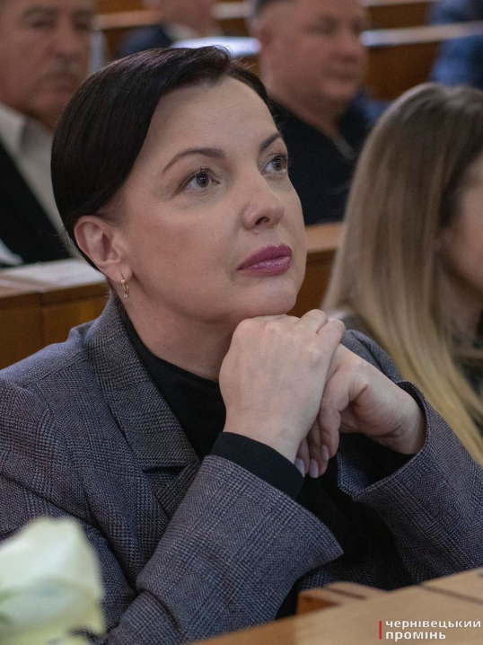 Сесія облради: сперечались про майбутнє УПЦ МП на Буковині (фоторепортаж)