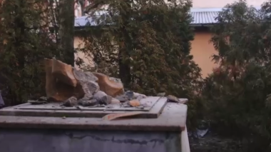 У Чернівцях позбулися пам'ятника російському поету Пушкіну