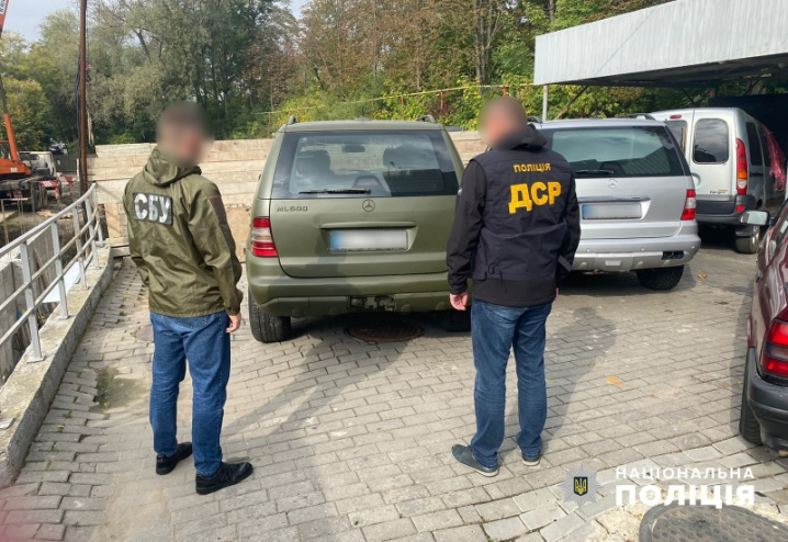 Ввозив за "нуль" і продавав автівки призначені для ЗСУ : у Чернівцях судитимуть адвоката