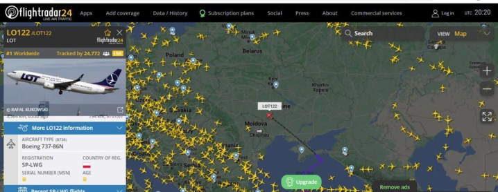 Над Буковиною помітили пасажирський літак, який летів з Дубаю до Варшави