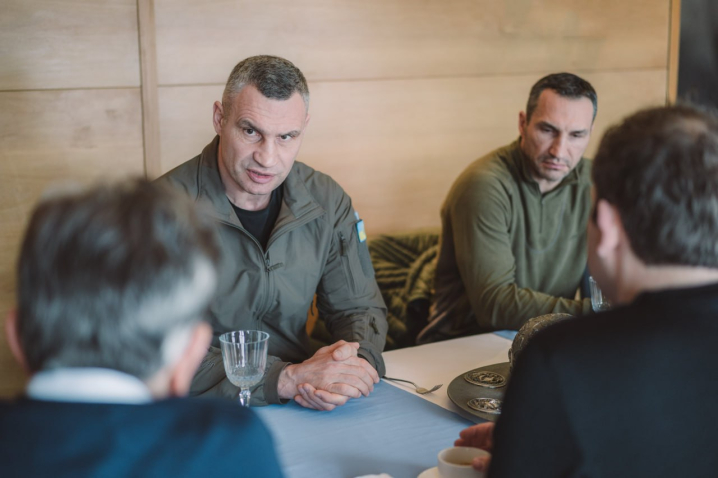 Віталій Кличко зустрівся з лідерами правлячої партії Німеччини з питань посилення допомоги Україні