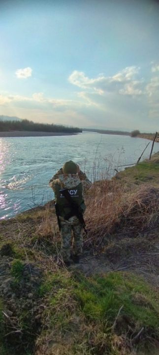 У Тисі при спробі перетнути кордон потонув 23-річний хлопець з Буковини