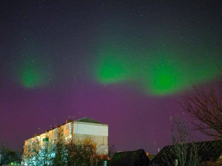 Вночі і над Буковиною бачили полярне сяйво