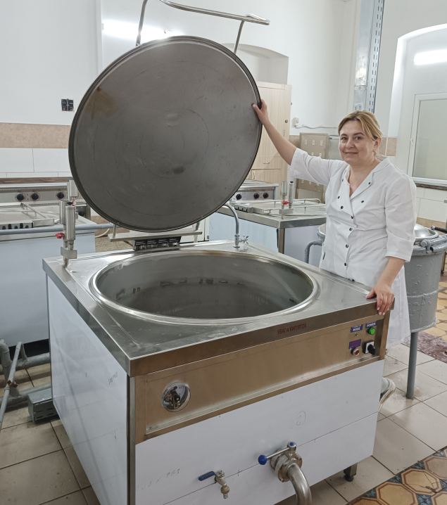 Кухонне, господарське та медобладнання для Чернівецької лікарні придбали меценати
