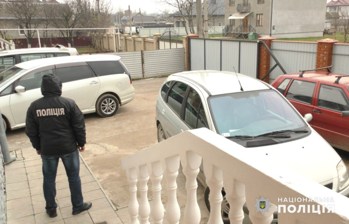 Викрадали автівки у Німеччині: на Буковині судитимуть організатора і учасника міжнародної банди
