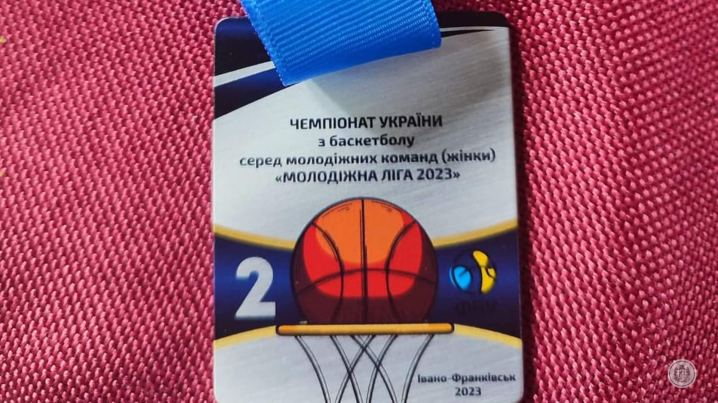 Буковинка Єлизавета Водолаз здобула срібло на чемпіонаті України з баскетболу