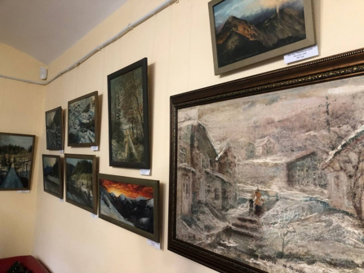 У Чернівцях відкрили виставку відомого художника Йосипа Захандревича