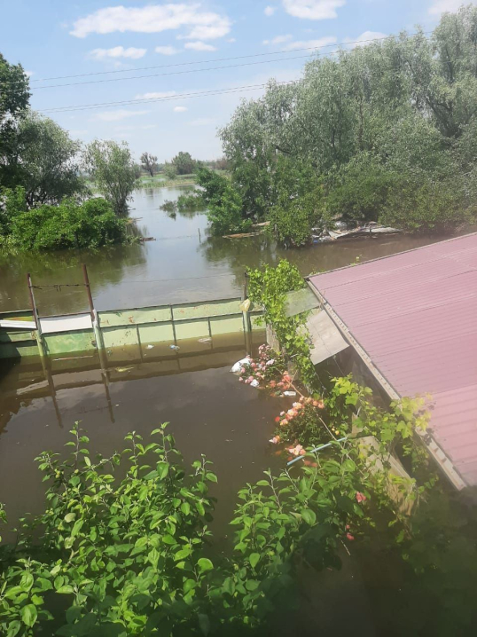 У Новій Каховці вода піднялася на 11 метрів, із регіону евакуювали 1300 людей