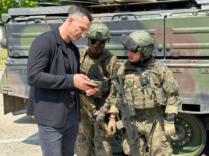 Кличко: Німеччина запевнила, що надасть Україні озброєння, якого потребує наша держава