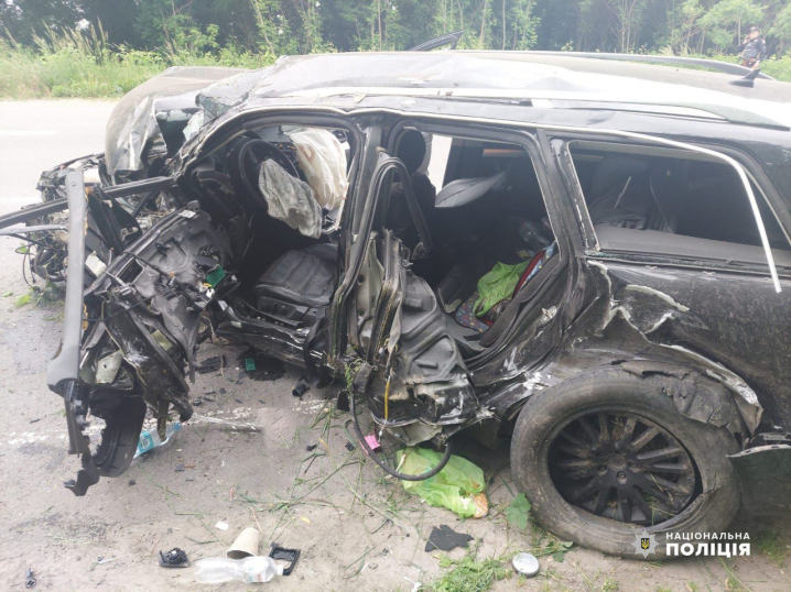 Автотроща у Кадубівцях: у страшній ДТП на Буковині постраждала дитина