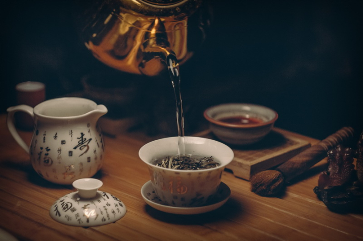 Знамениті види чаю з Китаю: улун та білий чай