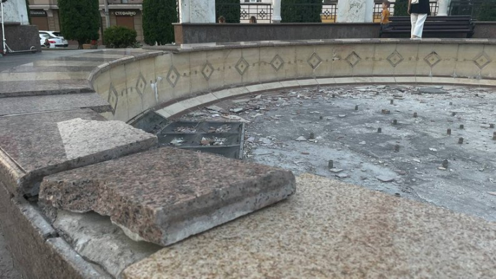 За  майже 7 млн грн  в Чернівцях відемонтують фонтан на площі  Пресвятої Марії 