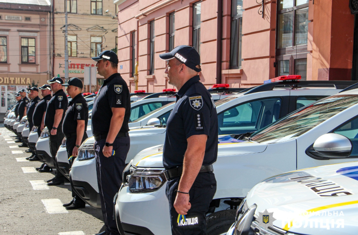 Буковинські поліцейські оновили автопарк
