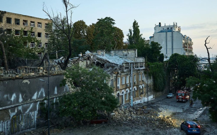 Ракетна атака на Одесу: зруйновано шість будинків, 1 загиблий, 19 людей поранено