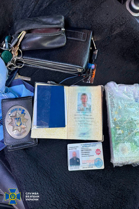 40 тисяч євро за закриття «справи ухилянтів»: у Чернівцях затримали слідчого поліції