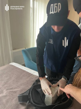 У Львові затримали екс-поліцейського з трьома кілограмами кокаїну з Еквадору