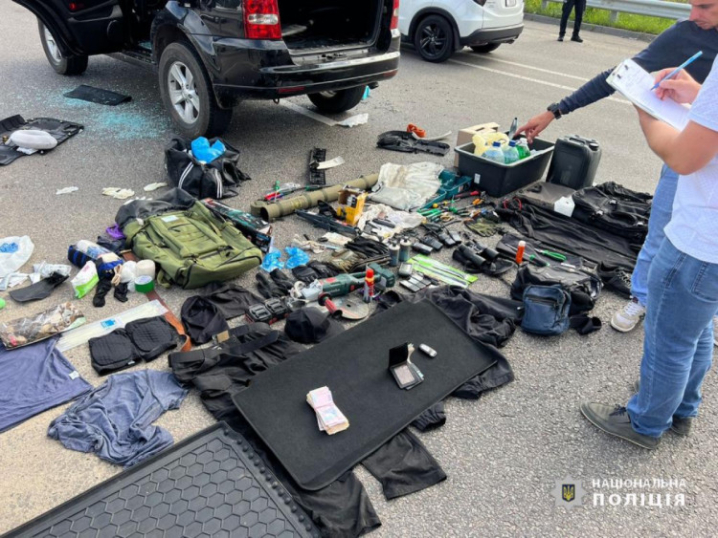 На Вінничині рецедивісти скоїли збройний напад на агрофірму та викрали 230 тисяч