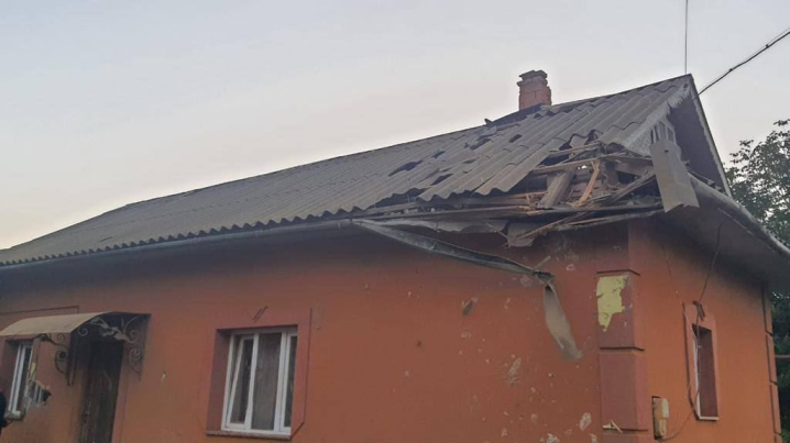 В Івано-Франківській області уламки ракет впали на приватне подвір’я В Івано-Франківській області уламки ракет впали на приватне подвір’я