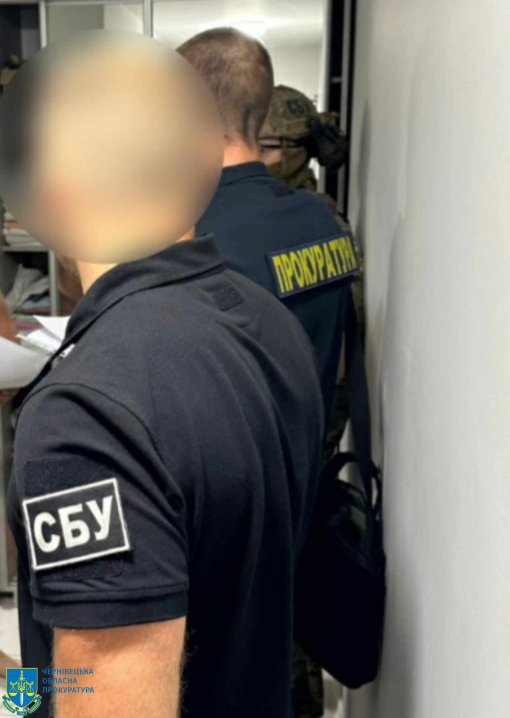 Ретельно конспірували: у Чернівцях та області викрили підпільні ігрові зали з мільйонними доходами Ретельно конспірували: у Чернівцях та області викрили підпільні ігрові зали з мільйонними доходами