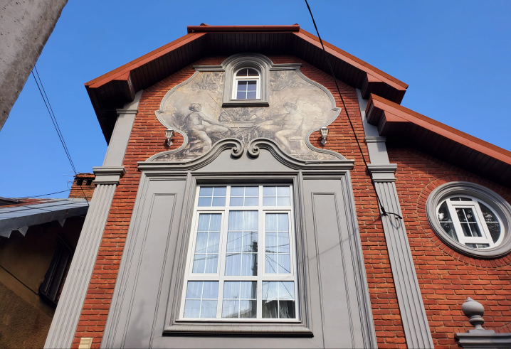 Чернівецькі історичні вілли вразили авторів проєкту «Україна Інкогніта» Чернівецькі історичні вілли вразили авторів проєкту «Україна Інкогніта»